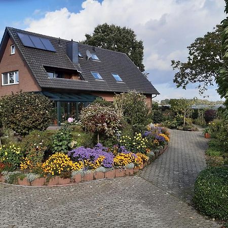 Ferienwohnung Van Den Berg Rees Extérieur photo